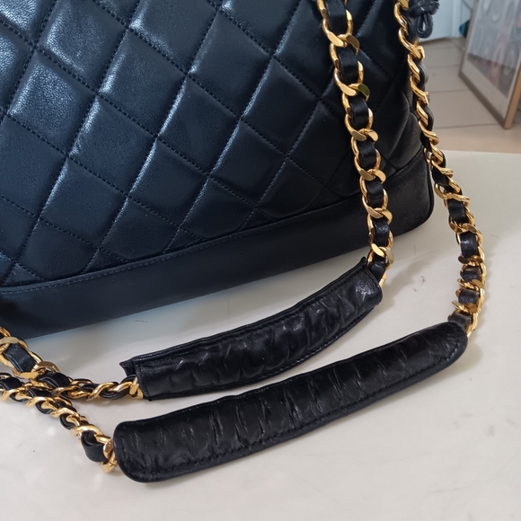 Chanel Vintage Quilted Lambskin Tote Bag 24K Gold Plated Hardware France ✨ COA - Picture 10 of 17